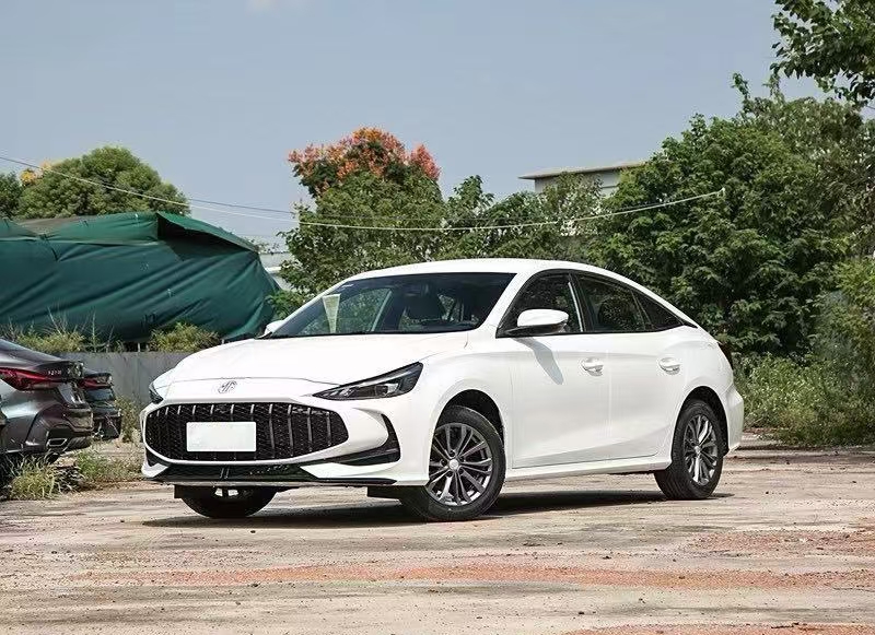 MG5 2025款 180DVVT 全球豪华版