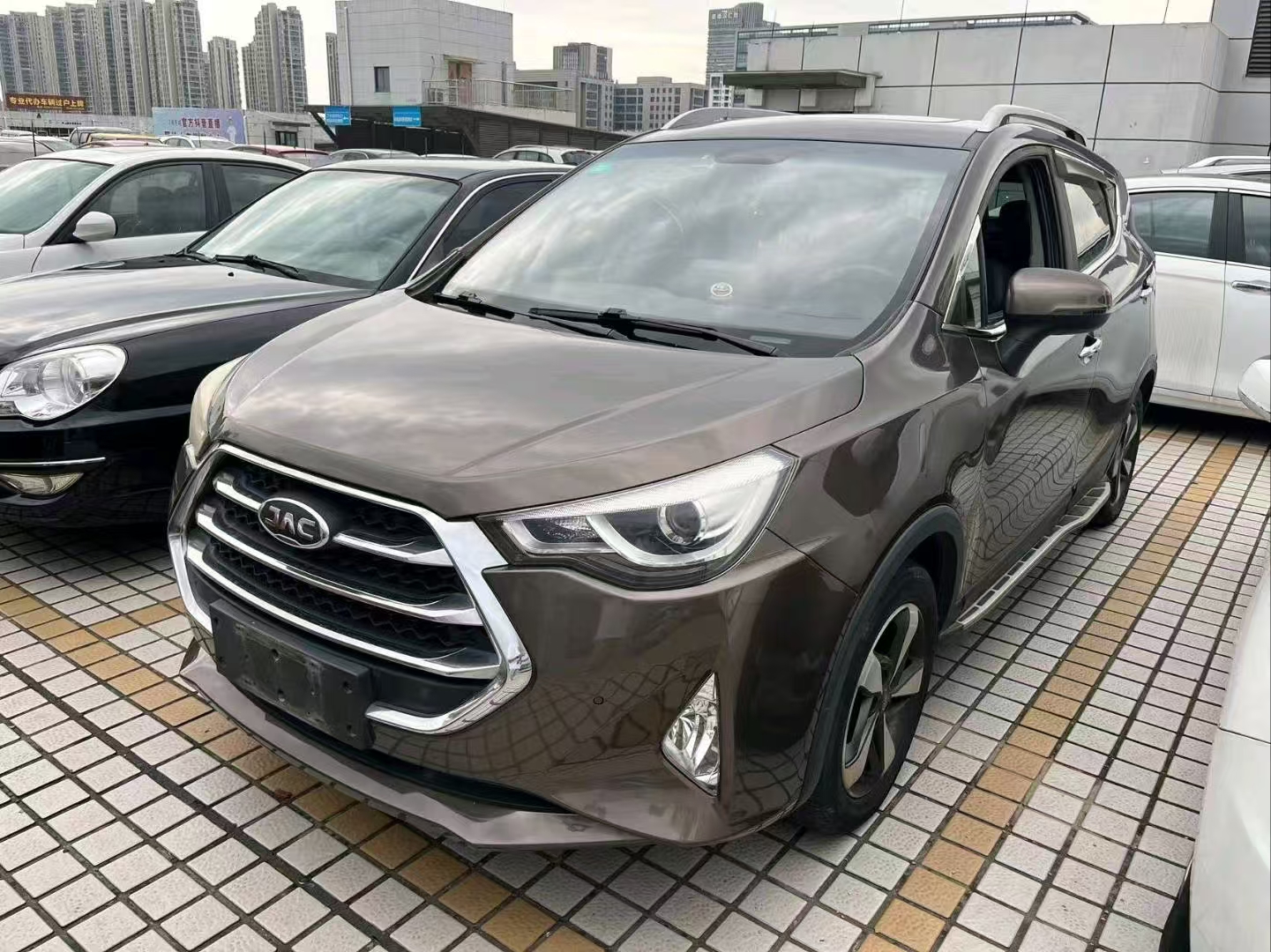 江淮 瑞风 S3 2017款 1.6L CVT 豪华智能型