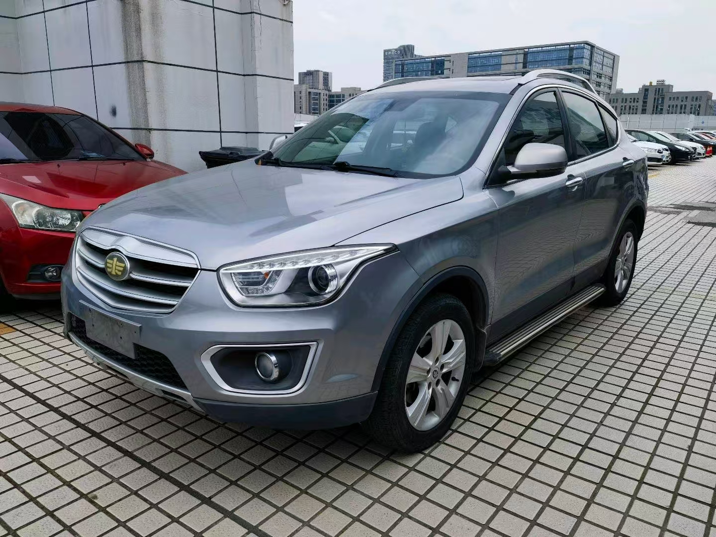 奔腾 X80 2015款 2.0L  自动豪华型