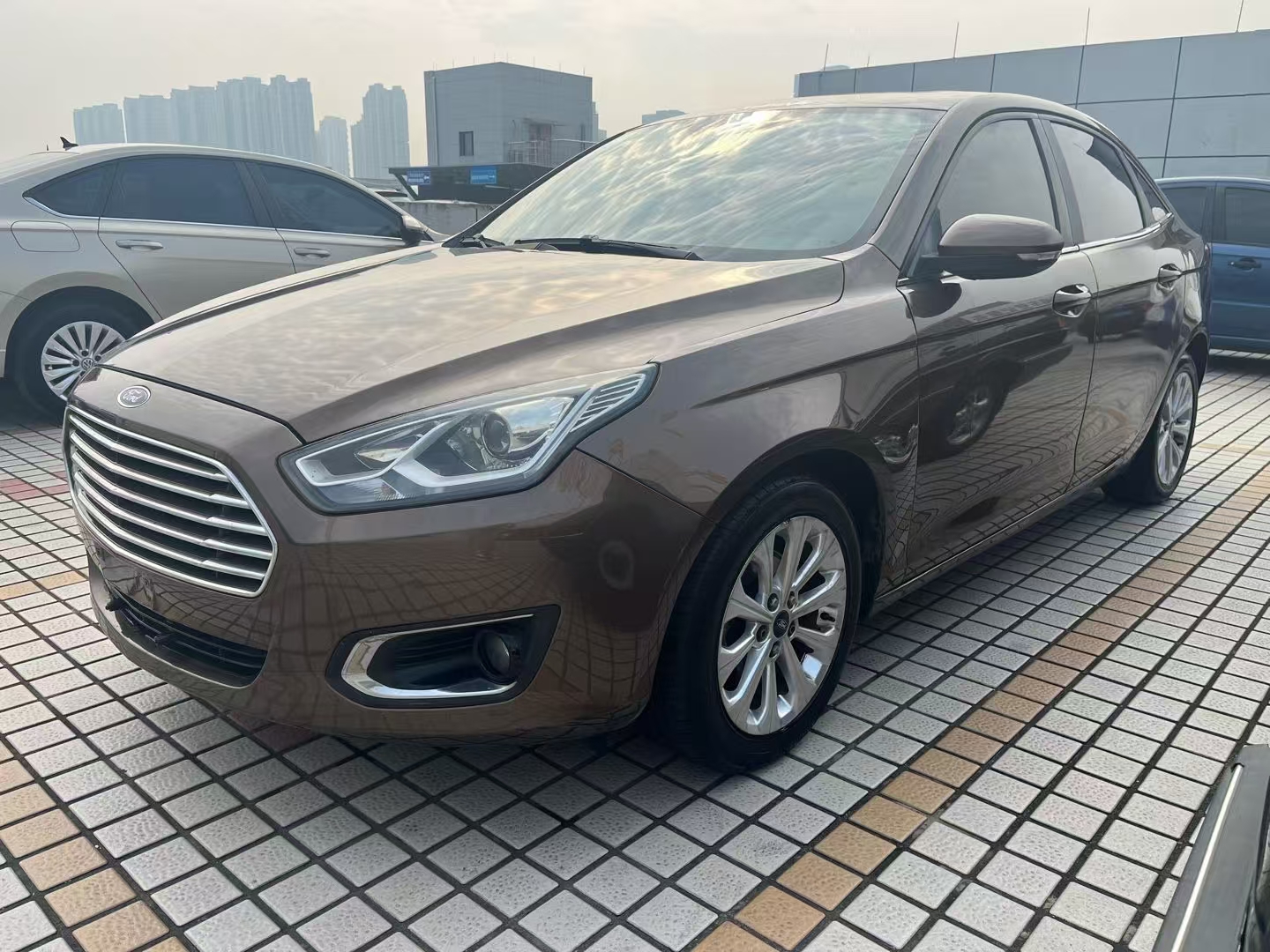 福特 福睿斯 2015款 1.5L 自动时尚型