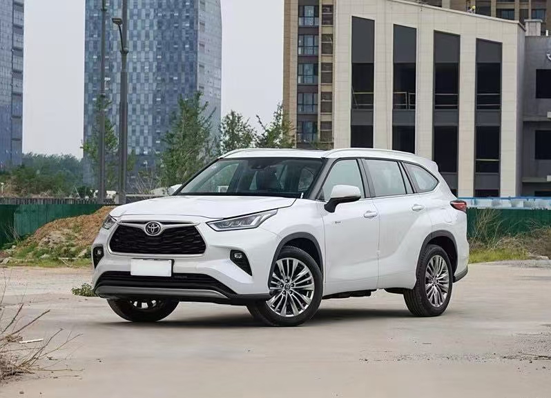 汉兰达  2024款 2.5L智能电混双擎四驱豪华版7座