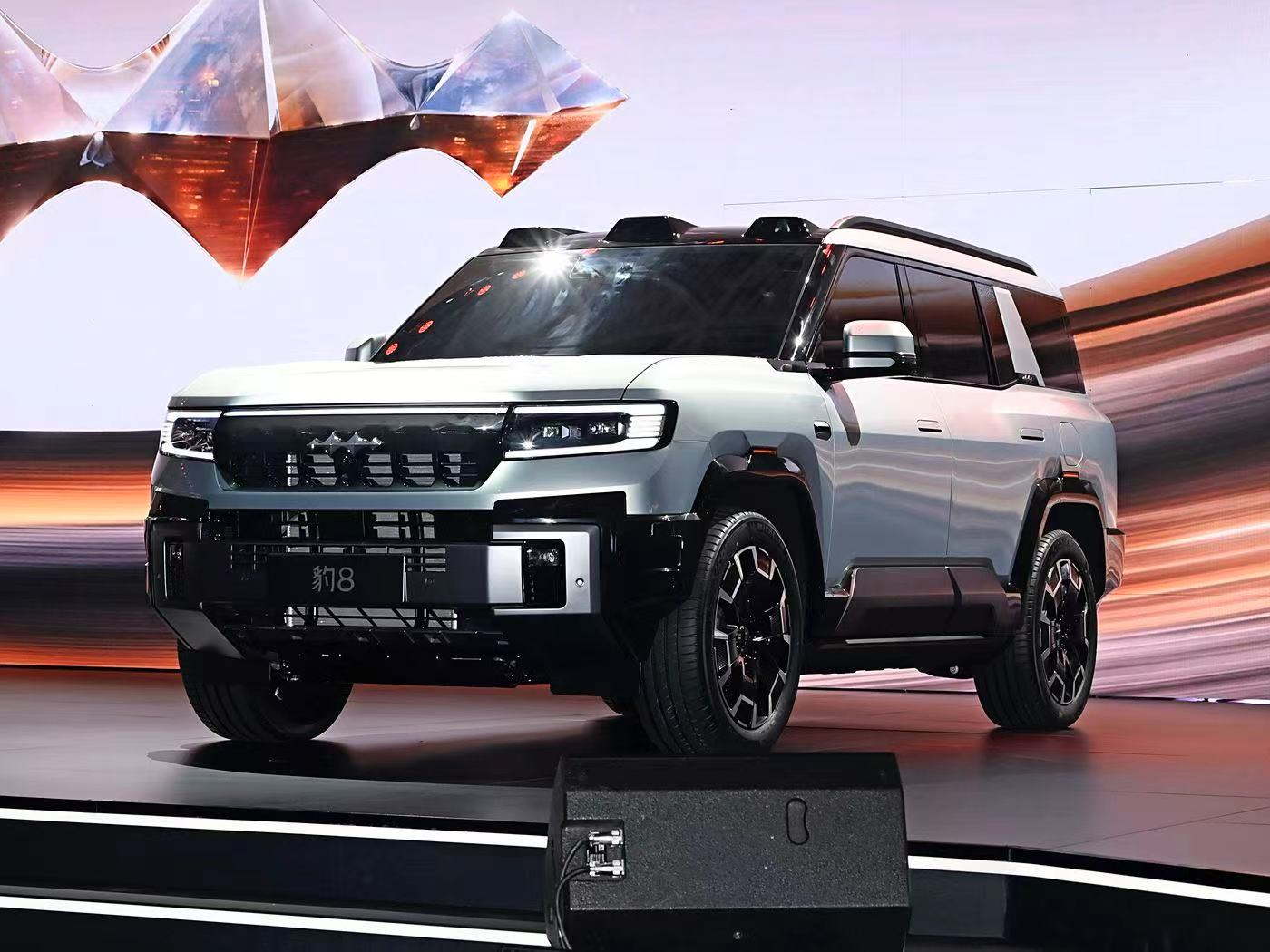 方程豹8 2025款 智勇旗舰版 7座