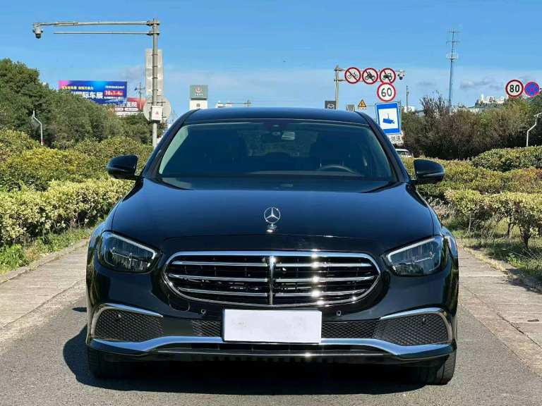 奔驰E级 2022款 改款 E 300L 时尚型